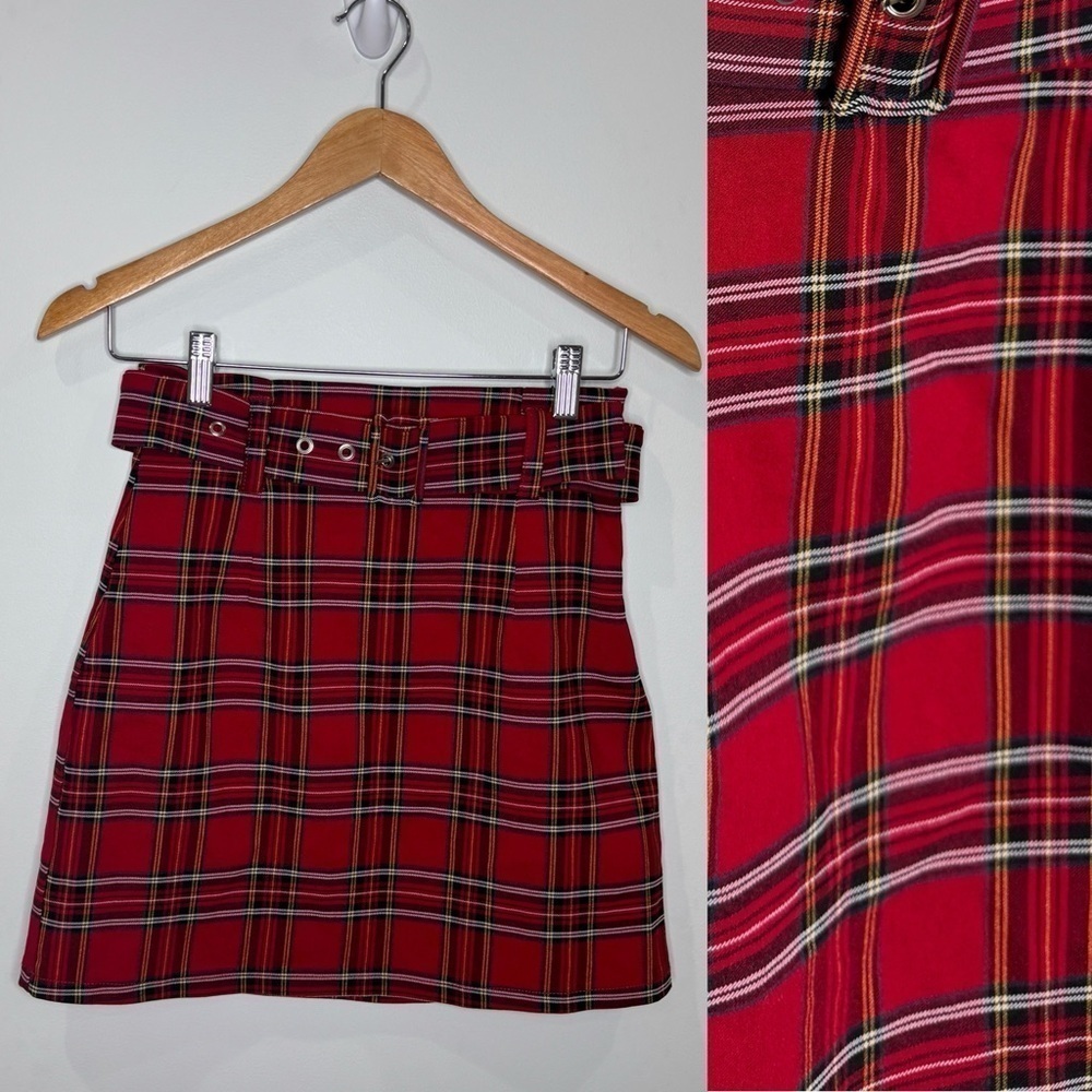 Forever21 Red Plaid Women’s Belted Mini Skirt